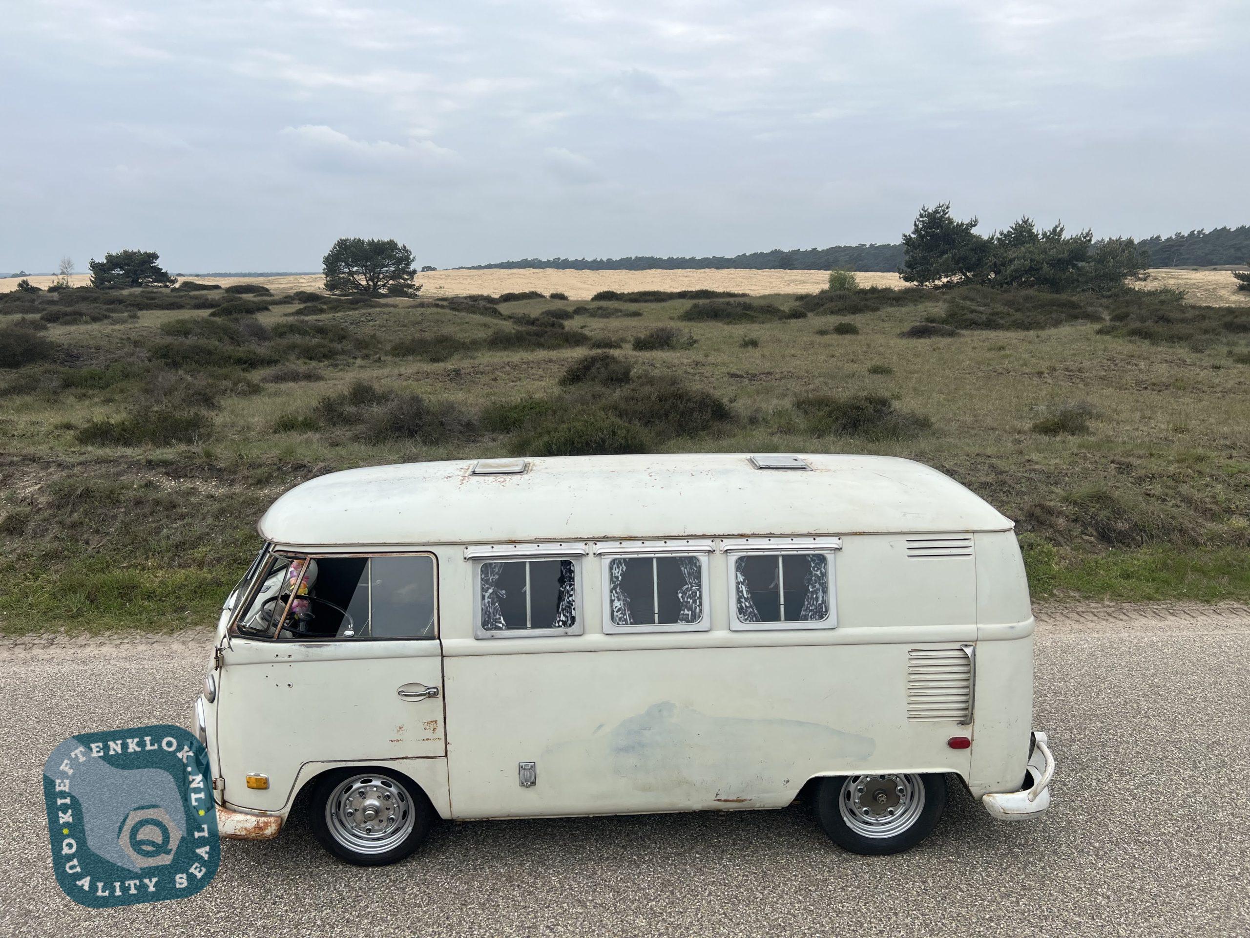 Volkswagen VW T1 Camper Hoodie - Unisex Kapuzenpulli Mit Bulli Design